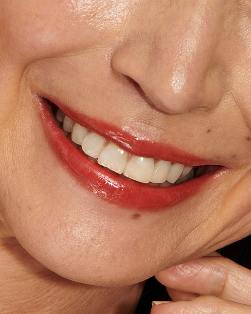 Red Curve (Baume Embrace Melting Lip Colour)